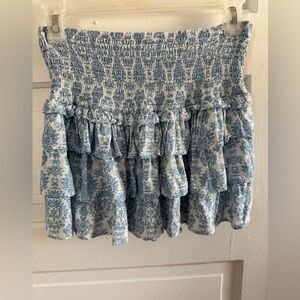 H&M Blue and White Floral Tiered Mini Skirt Size S